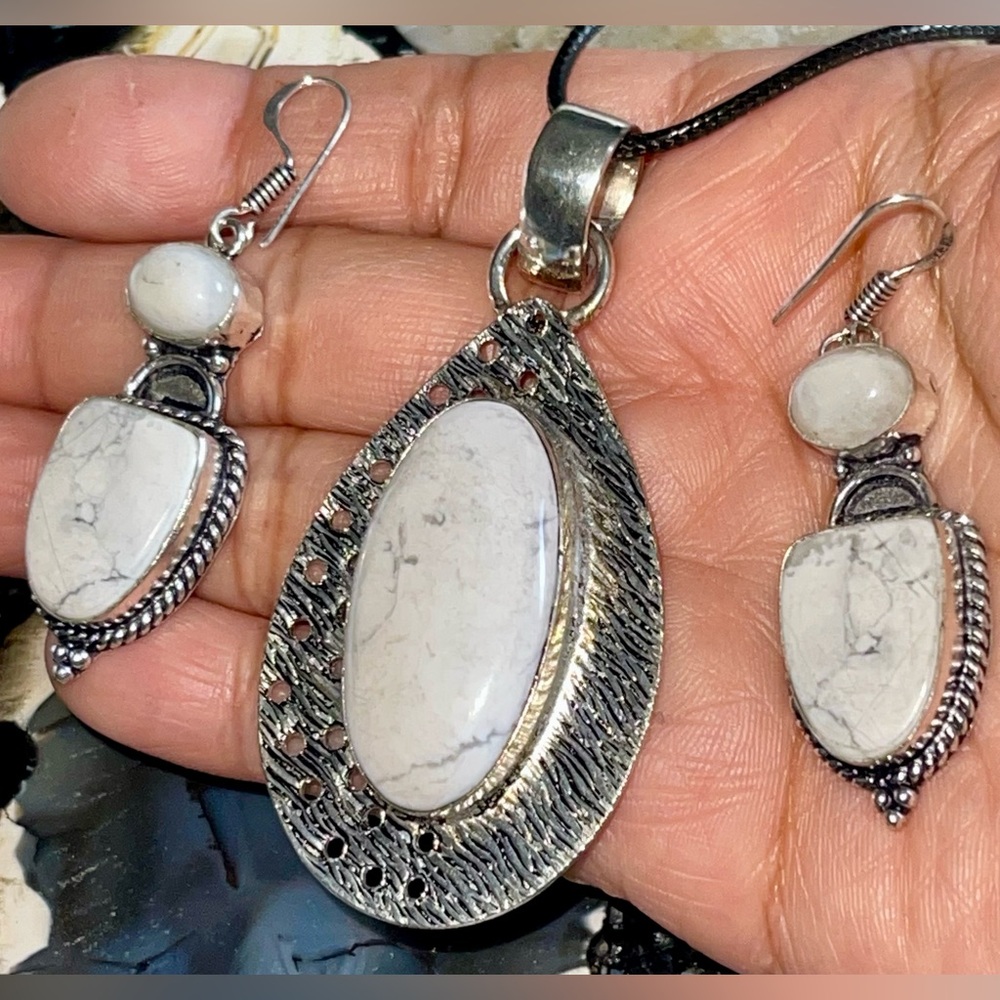 Crystal Pairing: Howlite & Rainbow Moonstone Pendant & Earrings Set